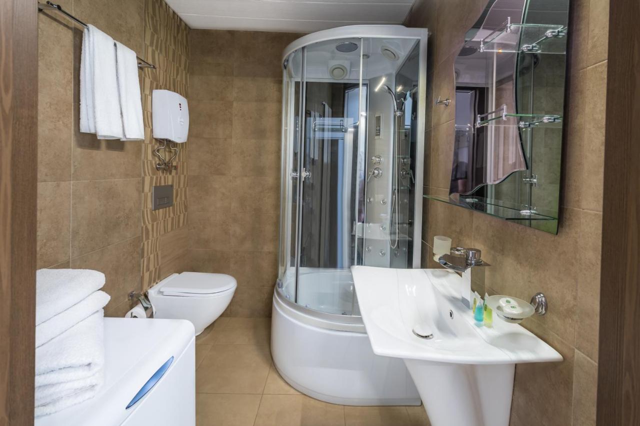 Orbi Sea Towers Hotel Official Batumi Eksteriør billede